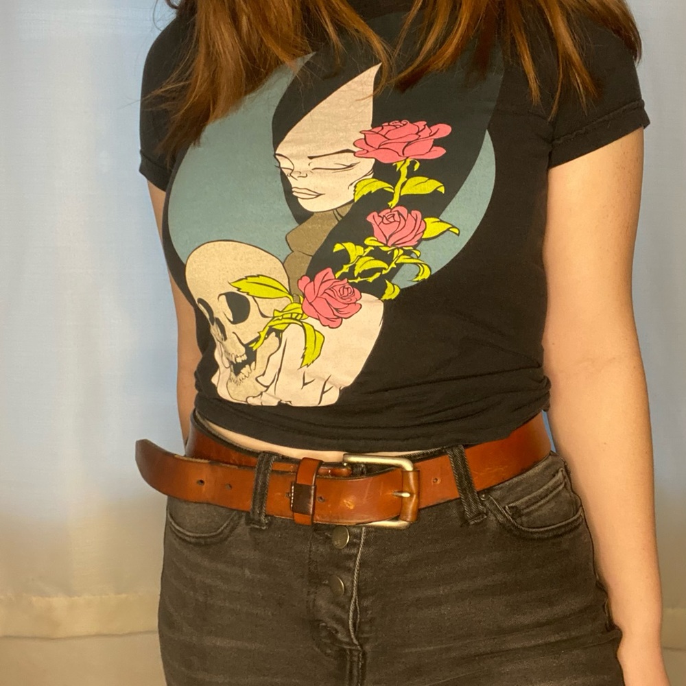 Size small. Model is 5’7, 140lbs.